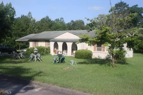 317 Floyd St, Perry, GA 31069 photo 1