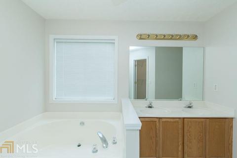 395 Flowers Dr, Covington, GA 30016 photo 17
