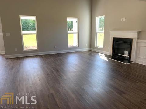 231 Dixon Cir, Williamson, GA 30292 photo 4