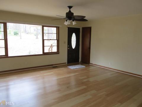 720 Meadowbrook Dr, Mcdonough, GA 30253 photo 3