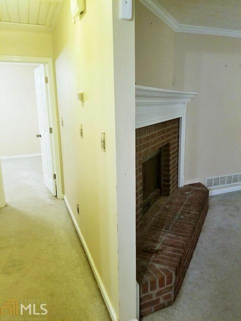 180 Wagon Wheel Dr, Rex, GA 30273 photo 4
