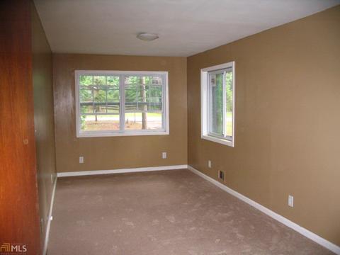 4551 Ruby Rd, Stone Mountain, GA 30083 photo 9