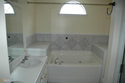 300 Merrybrook Dr, Lagrange, GA 30240 photo 5