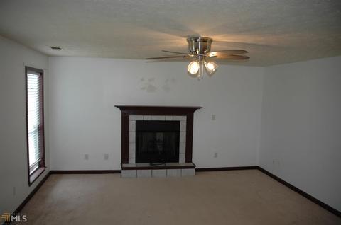 300 Merrybrook Dr, Lagrange, GA 30240 photo 9