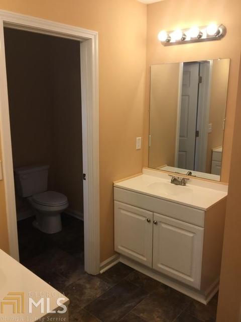 3142 Wallace Rd, Gainesville, GA 30507 photo 4