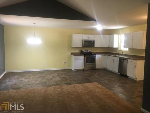 3142 Wallace Rd, Gainesville, GA 30507 photo 3