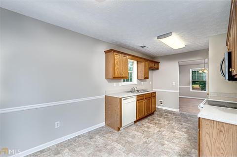 390 Longcreek Dr, Covington, GA 30016 photo 17