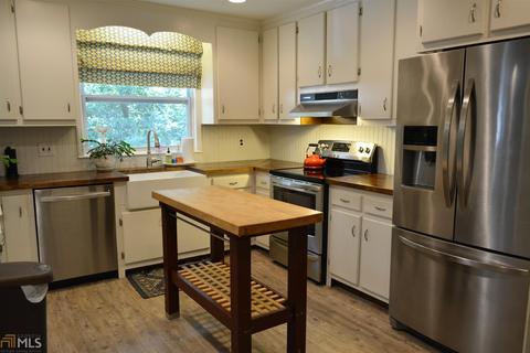816 Piney Woods Dr, Lagrange, GA 30240 photo 2