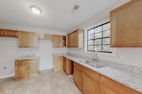30 Belmont Ct, Hampton, GA 30228 photo 6