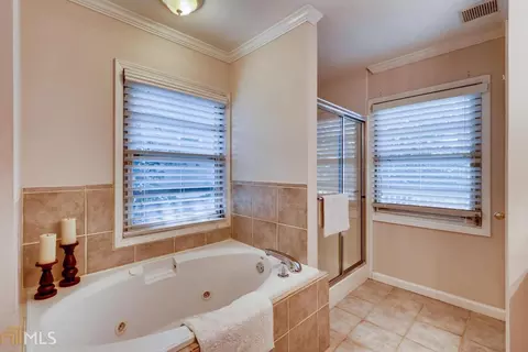 1868 Georgian Ter, Atlanta, GA 30341 photo 15