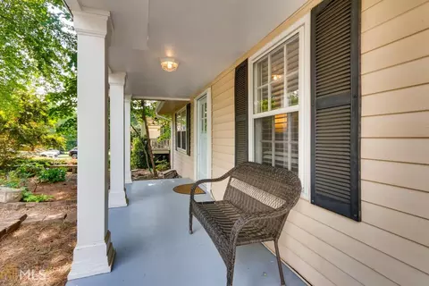 1868 Georgian Ter, Atlanta, GA 30341 photo 4