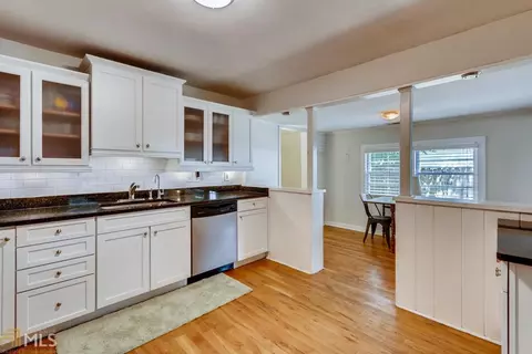 1868 Georgian Ter, Atlanta, GA 30341 photo 12