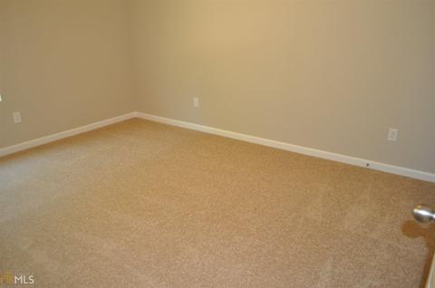 64 Flat Creek Dr, Lagrange, GA 30241 photo 11