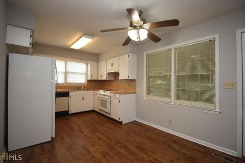 124 Lakecrest Dr, Lagrange, GA 30240 photo 4