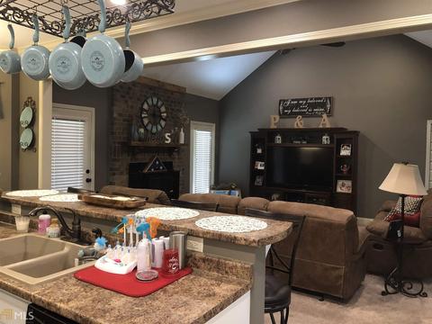 1367 Wade Hampton Rd, Dublin, GA 31021 photo 7