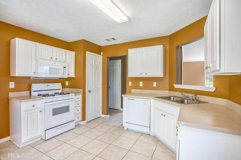 10721 Wimbelton Ct, Hampton, GA 30228 photo 9