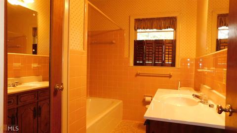 23 Glencrest Dr, Toccoa, GA 30577 photo 9