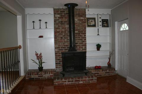 6107 Deerfield Ct, Morrow, GA 30260 photo 4