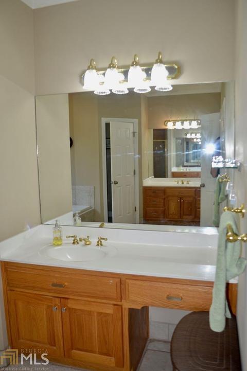 9020 Forest Path Dr, Gainesville, GA 30506 photo 17
