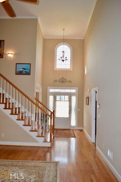 9020 Forest Path Dr, Gainesville, GA 30506 photo 2