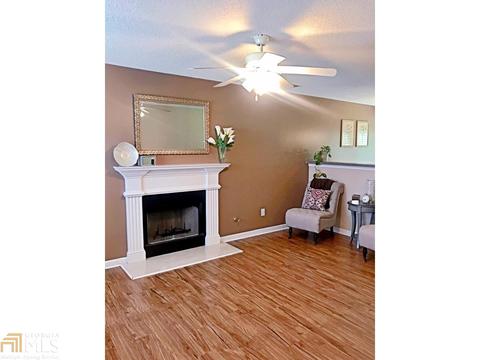 3944 Kimberlyn Ct, Rex, GA 30273 photo 4