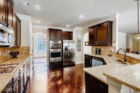 213 Silvertop Dr, Grayson, GA 30017 photo 3