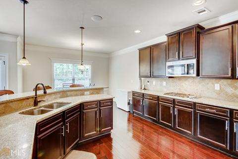 213 Silvertop Dr, Grayson, GA 30017 photo 2