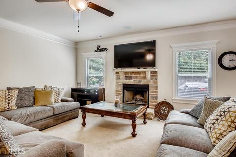 213 Silvertop Dr, Grayson, GA 30017 photo 6