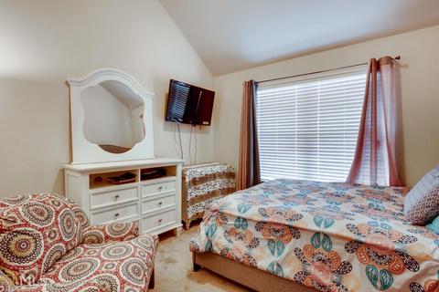 213 Silvertop Dr, Grayson, GA 30017 photo 19