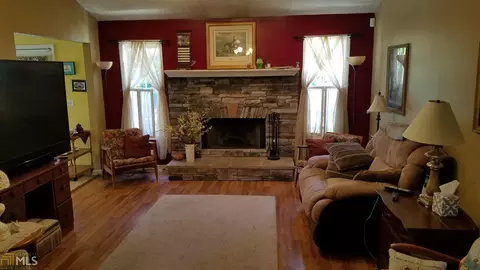 115 Beeks Cir, Williamson, GA 30292 photo 11