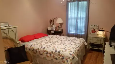 115 Beeks Cir, Williamson, GA 30292 photo 15