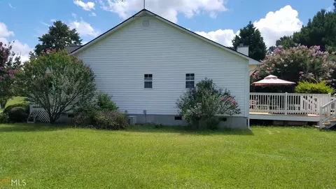 115 Beeks Cir, Williamson, GA 30292 photo 4