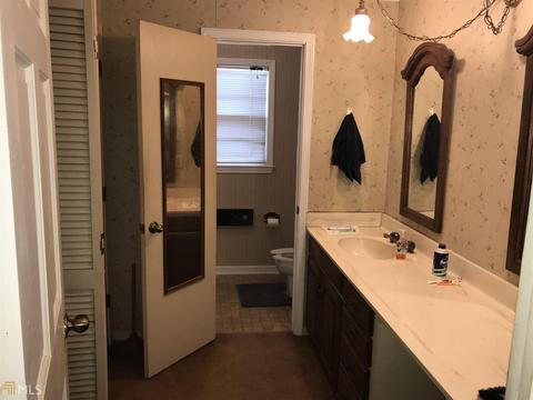 13 S Broad St, Porterdale, GA 30014 photo 12