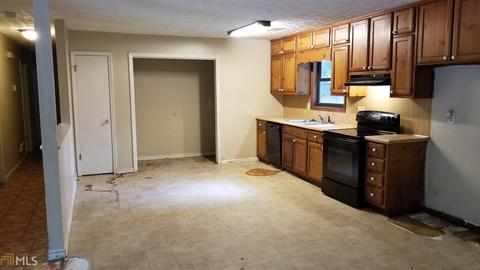 115 Hidden Pines Dr, Covington, GA 30016 photo 3