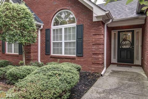 260 Bermuda Run Dr, Covington, GA 30016 photo 4