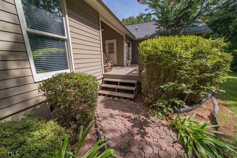 101 Village Dr, Lagrange, GA 30240 photo 6