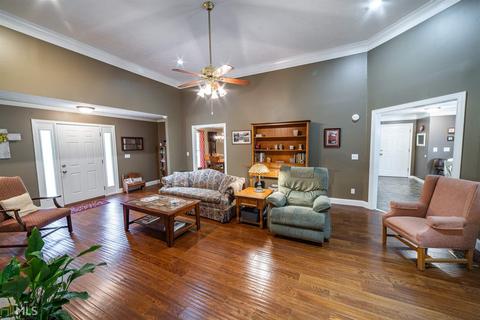 101 Village Dr, Lagrange, GA 30240 photo 13