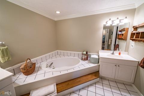 101 Village Dr, Lagrange, GA 30240 photo 29