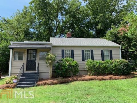 293 E Broad St, Winder, GA 30680 photo 1