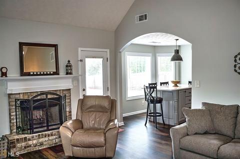 210 Dixon Cir, Williamson, GA 30292 photo 10