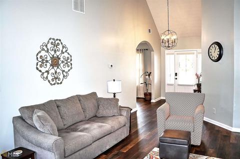 210 Dixon Cir, Williamson, GA 30292 photo 8