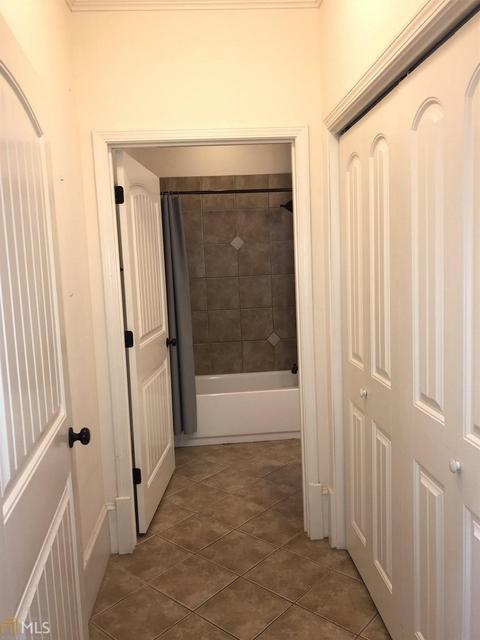 604 Cottage Loop, Pendergrass, GA 30567 photo 4