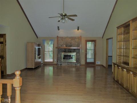 140 Emerald Dr, Mcdonough, GA 30253 photo 5
