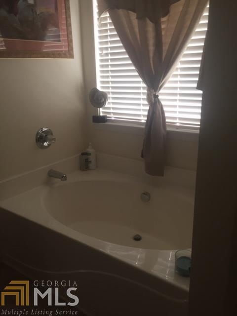 115 Lakeside Pt, Covington, GA 30016 photo 5