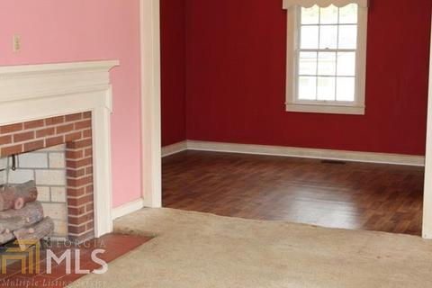 213 Hayes St, Toccoa, GA 30577 photo 3