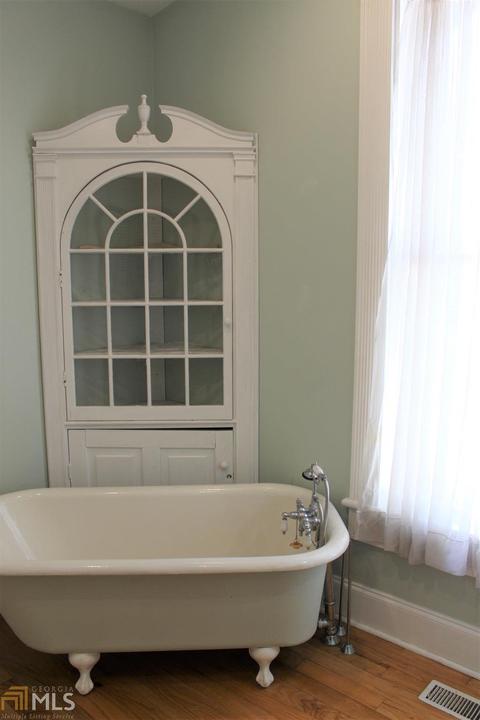 605 Vernon St, Lagrange, GA 30240 photo 8
