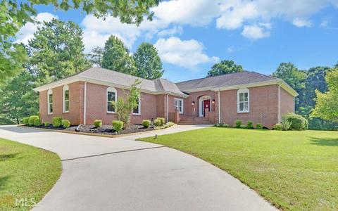 50 Brookstone Dr, Toccoa, GA 30577 photo 1