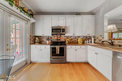 2075 Pine Tree Dr #F2, Buford, GA 30518 photo 16