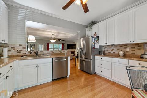 2075 Pine Tree Dr #F2, Buford, GA 30518 photo 18