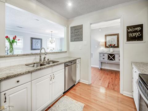 1818 Georgian Ter, Chamblee, GA 30341 photo 12